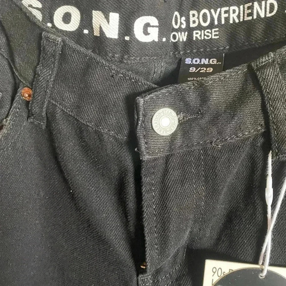 S.O.N.G. 90’s Boyfriend Low Rise Stretch Denim Distressed Black Jeans Size 9/29 - Picture 5 of 10